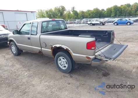 1998 Chevrolet S-10 Ls z USA, uszkodzony, nr VIN 1GCDT19X9WK199108